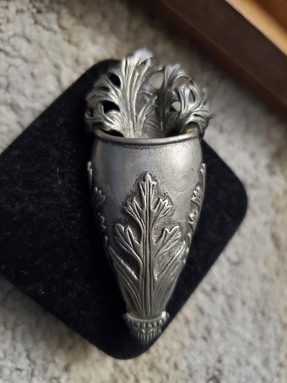 Antique-Style Silver Decorative Wall Pocket Vase